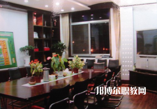 揚(yáng)州文化藝術(shù)學(xué)校2022年報(bào)名條件、招生要求、招生對象