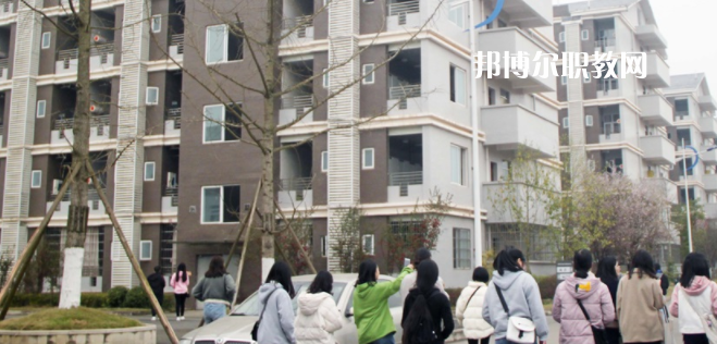 南充工貿(mào)科技職業(yè)學(xué)校怎么樣、好不好