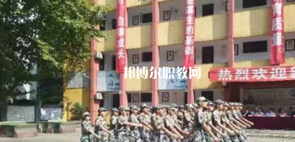 瀘州市天樺職業(yè)技術學校2022年招生辦聯系電話