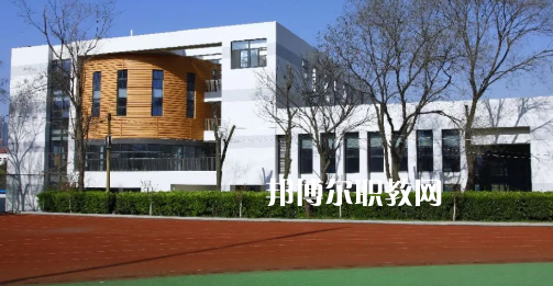 山東省青島衛(wèi)生學(xué)校2022年報名條件、招生要求、招生對象