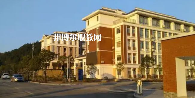 福建閩北衛(wèi)生學(xué)校2022年報(bào)名條件、招生要求、招生對象