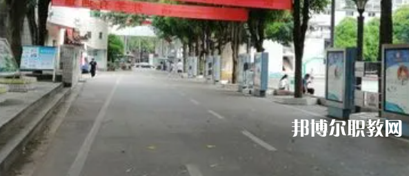 柳州機(jī)電工業(yè)學(xué)校2022年報名條件、招生要求、招生對象