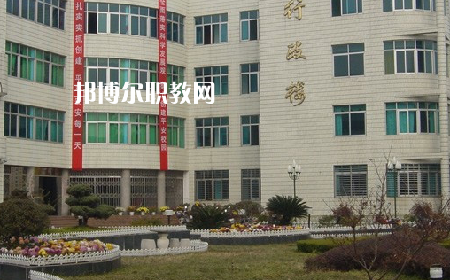 麻城工業(yè)學校2022年報名條件、招生要求、招生對象
