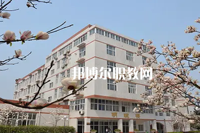 瀘州醫(yī)學(xué)院衛(wèi)生學(xué)校2022年怎么樣、好不好