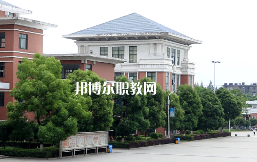 荊州機械電子工業(yè)學校2022年怎么樣、好不好