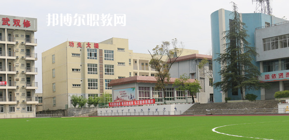 德陽弘正科技職業(yè)學(xué)校2023年學(xué)費、收費多少