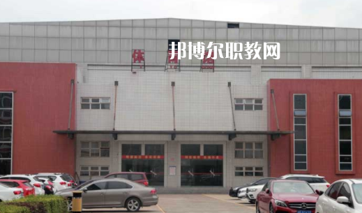 四川省南充外國(guó)語(yǔ)中等專(zhuān)業(yè)學(xué)校2023年學(xué)費(fèi)、收費(fèi)多少