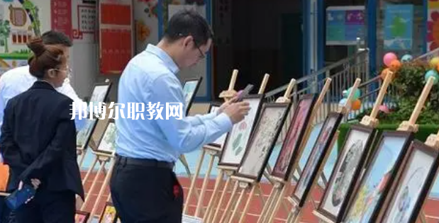 汶川縣特殊教育學校地址在哪里，哪個地區(qū)，哪個城市?