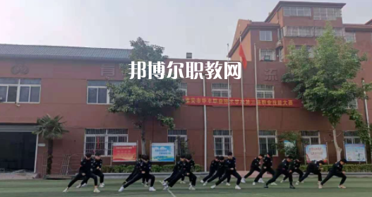 淮安市華豐職業(yè)技術(shù)學(xué)校地址在哪里，哪個(gè)地區(qū)，哪個(gè)城市?