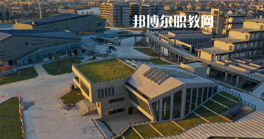 臺州第一技師學(xué)院地址在哪里，哪個(gè)地區(qū)，哪個(gè)城市?