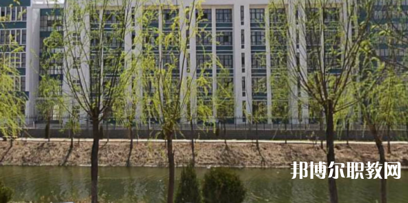 南宮市職業(yè)技術(shù)教育中心地址，乘車路線