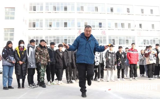 臨潁縣職業(yè)教育中心地址，乘車路線