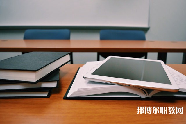 廣東哪里的中職學校能讀烹飪(西餐烹調(diào)與調(diào)酒技術(shù))專業(yè)