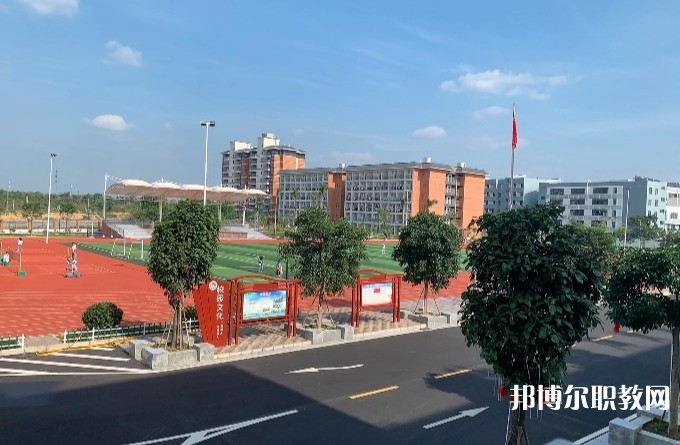 2024貴港市白云職業(yè)技術(shù)學(xué)校招生計(jì)劃 招生人數(shù)是多少(附要求、條件、對(duì)象)