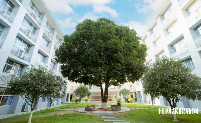 廣東省華夏高級(jí)技工學(xué)校怎么樣、好不好